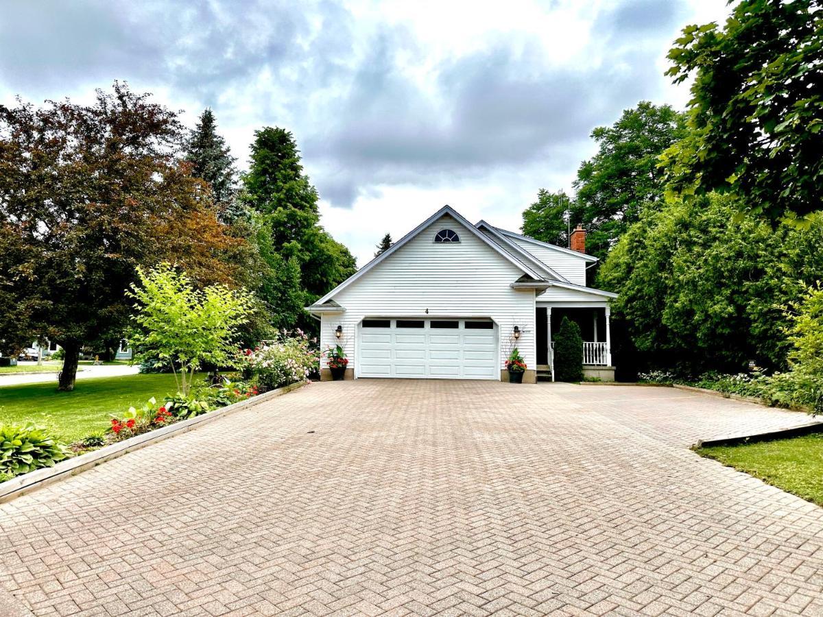 Settlers Suites Niagara-on-the-Lake Εξωτερικό φωτογραφία